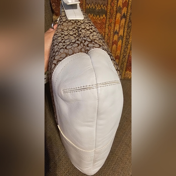 Coach White Leather Tan Logo Adjustable Crossbody Shoulder Bag NWOT - Picture 11 of 15